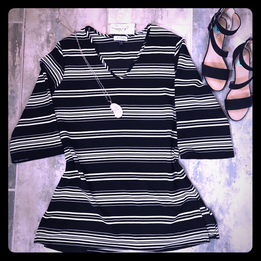 Striped Vneck tunic dress